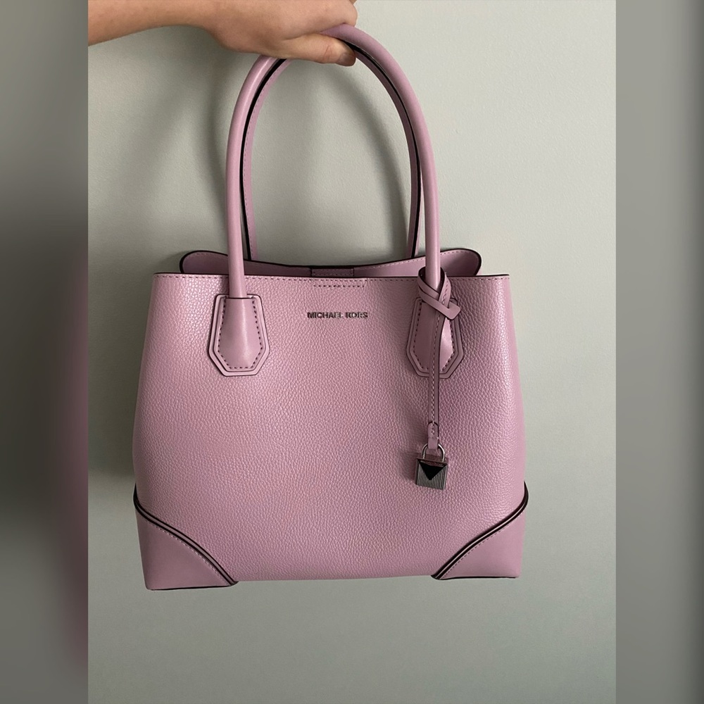 Michael Kors Mercer Gallery Center Zip Tote